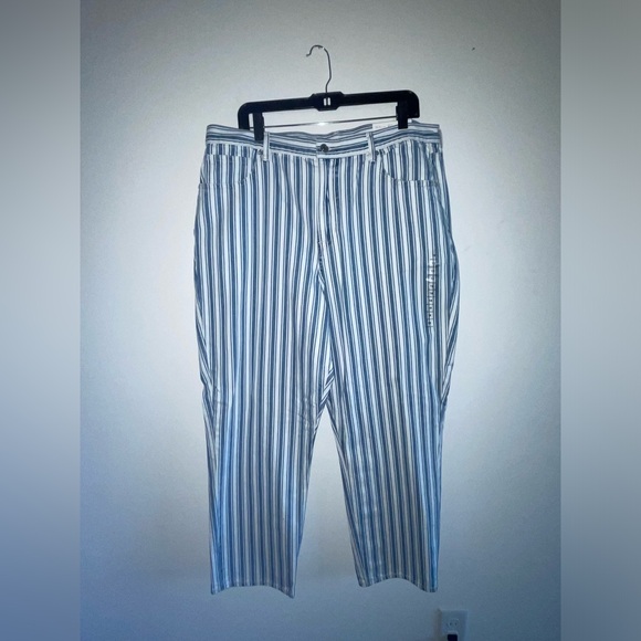 American eagle striped mom jean - Picture 2 of 3